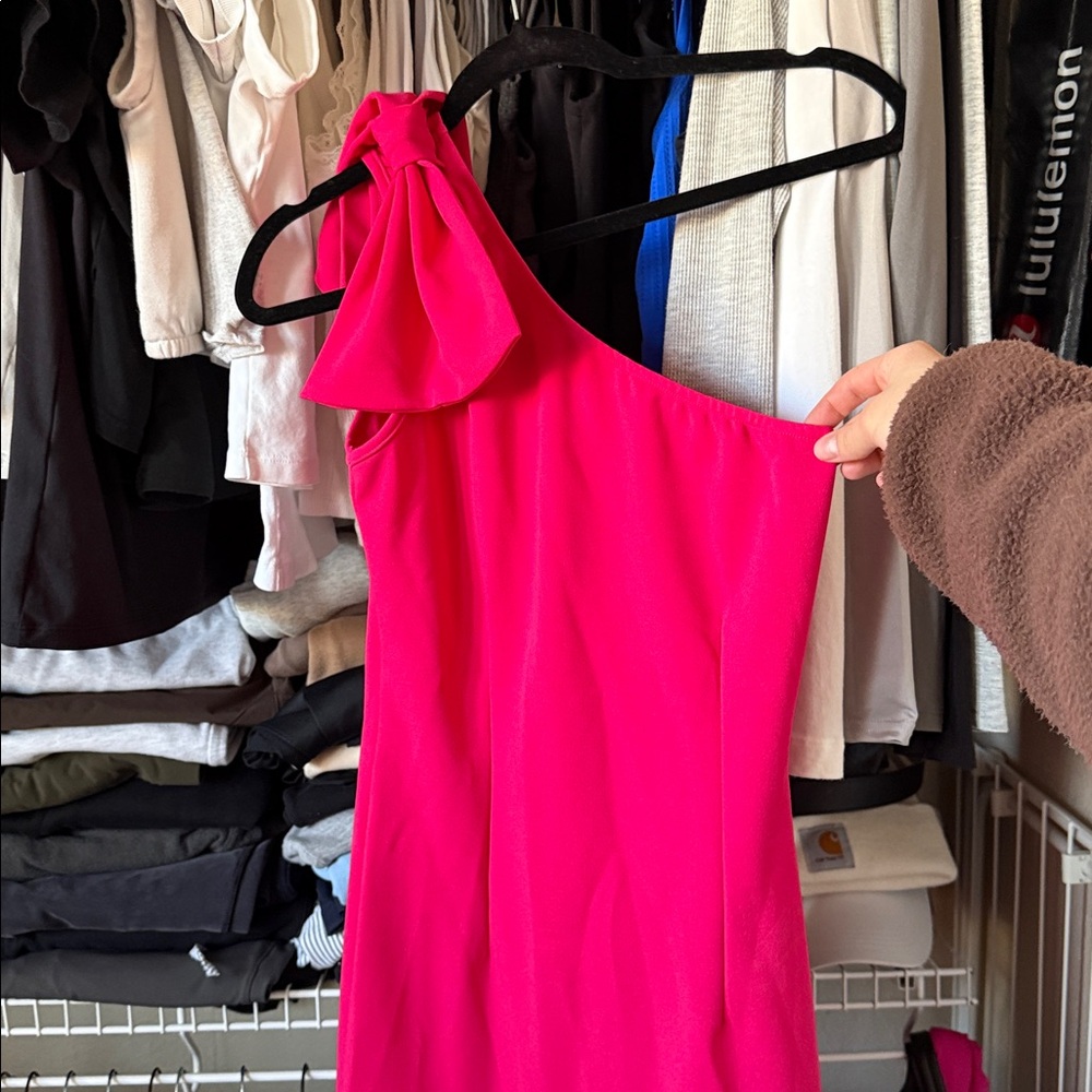 Elegant One-Shoulder Pink Dress